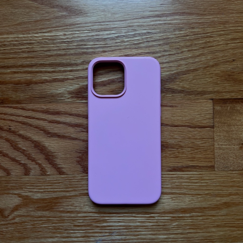 iphone 13 pro max light pink silicone case